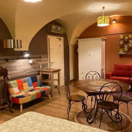 Muzikafe - Of Culture 3* プトゥイ