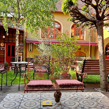 Bed & Breakfast Muzikafe - Of Culture *