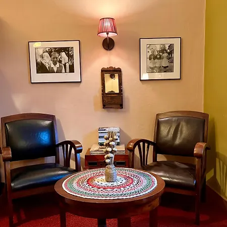Bed & Breakfast Muzikafe - Of Culture *