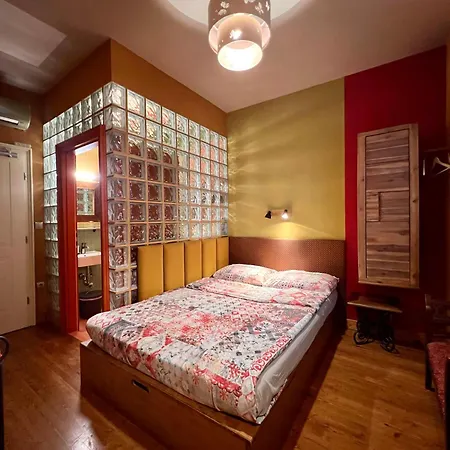 Bed & Breakfast Muzikafe - Of Culture Ptuj