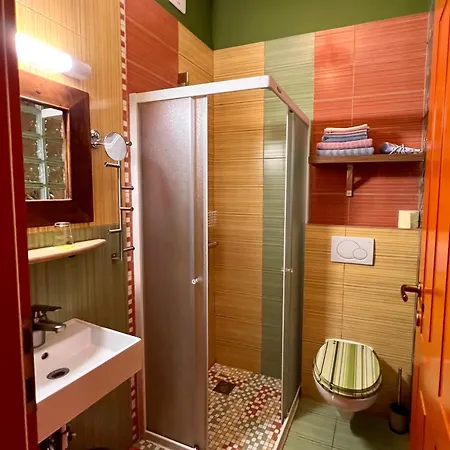 Muzikafe - Of Culture 3* プトゥイ