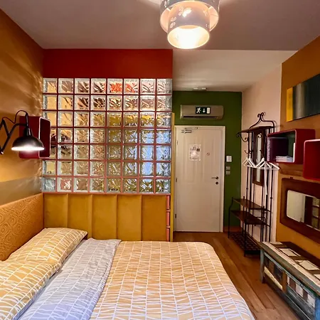 Muzikafe - Of Culture ベッド・アンド・ブレックファスト