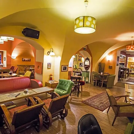 Bed & Breakfast Muzikafe - Of Culture