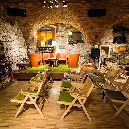 Bed & Breakfast Muzikafe - Of Culture *