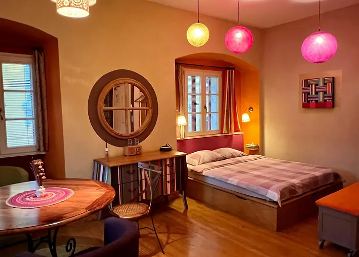 Bed and Breakfast Muzikafe - Of Culture 3*