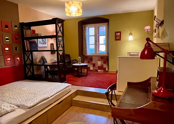 Muzikafe - Of Culture Bed and Breakfast Πτούι