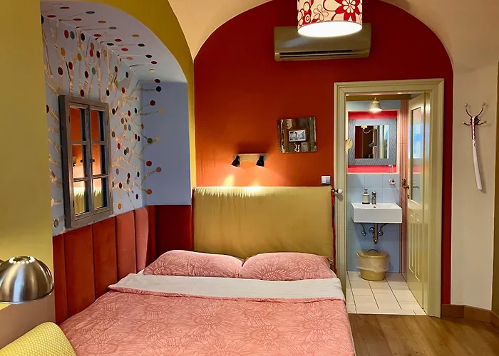 Muzikafe - Of Culture Bed and Breakfast