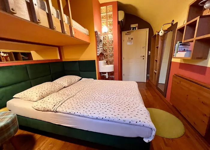 Muzikafe - Of Culture Πτούι